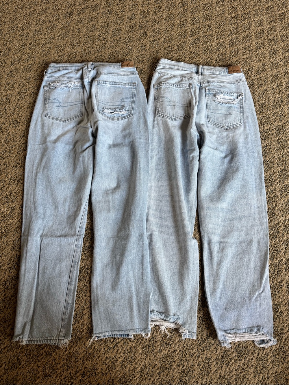 2 pairs of American Eagle Outfitters Mom Jean & Highest Rise 90s Boyfriend Jeans - Picture 3 of 5